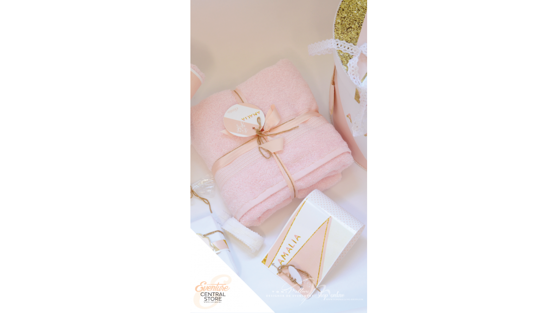 Trusou de botez cu gold si roz, modern si in nuante pastelate, Golden Pink 3